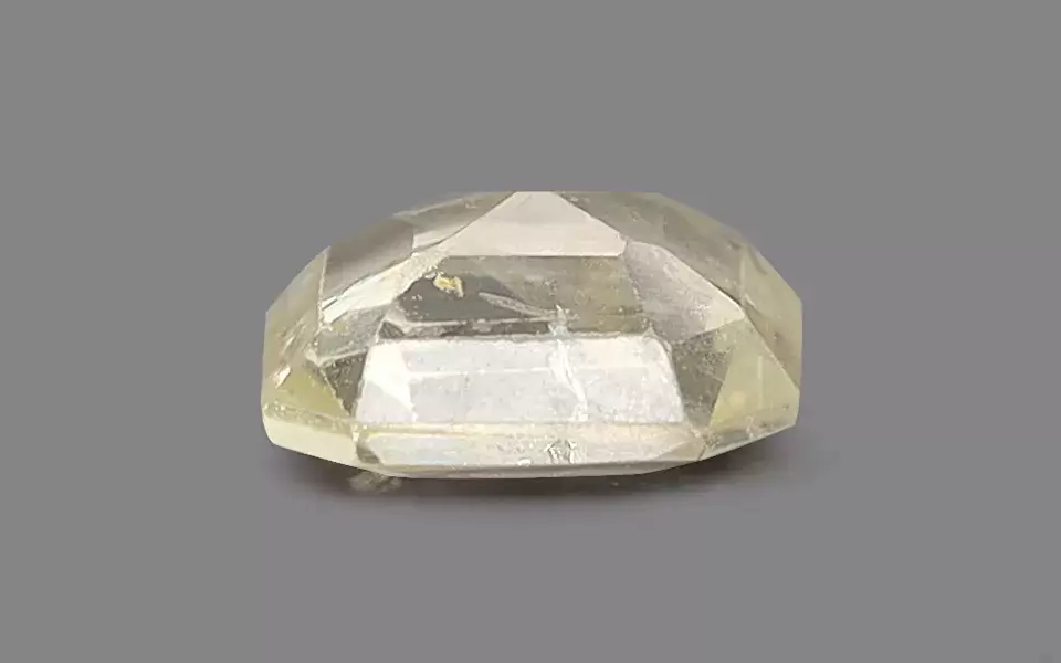 Yellow Sapphire ( 5.62 - Carats)