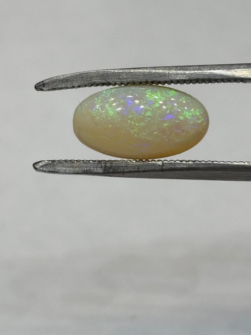 Opal 3.40 Carat